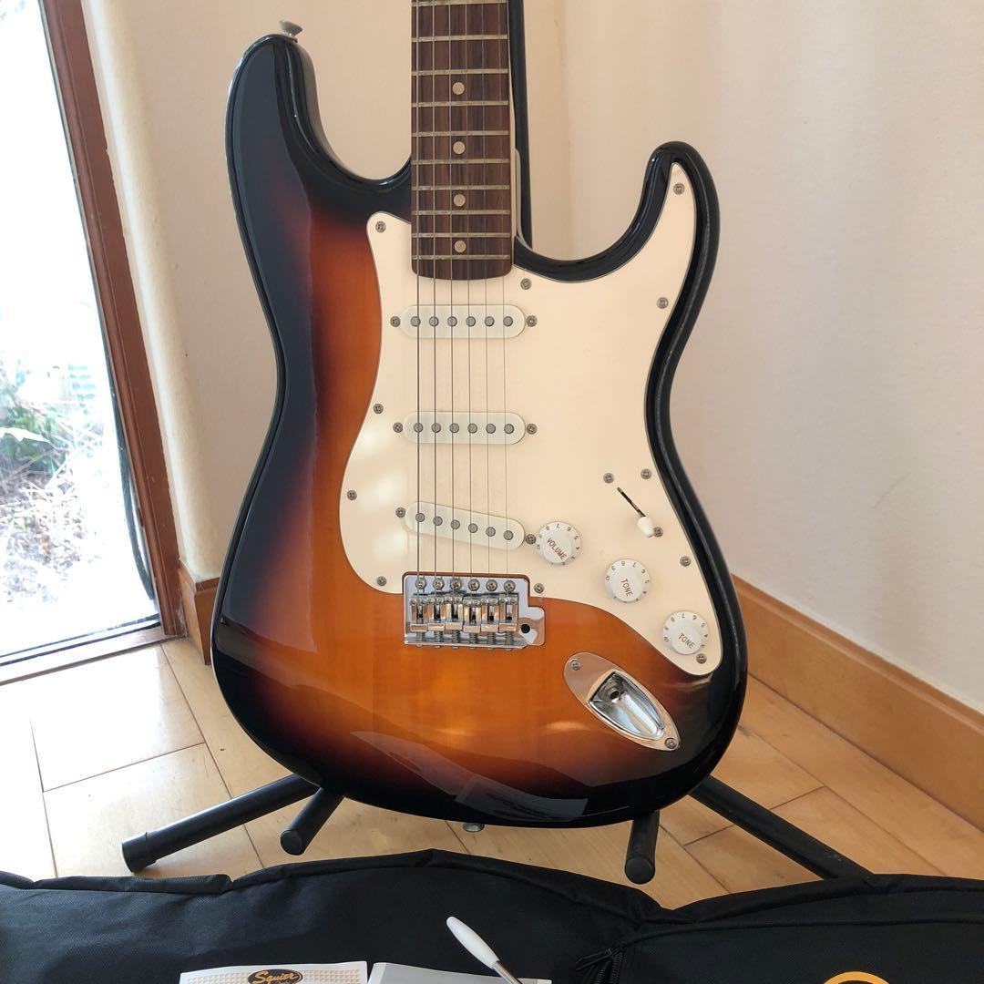 Squier by Fender ストラトキャスター　美品　ラージヘッド