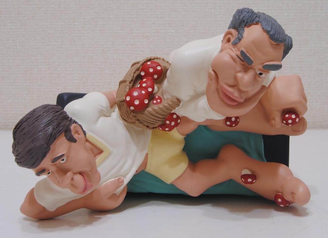 イタリア アンタルティディー Antartidee 皮膚科医 医者 フィギュア