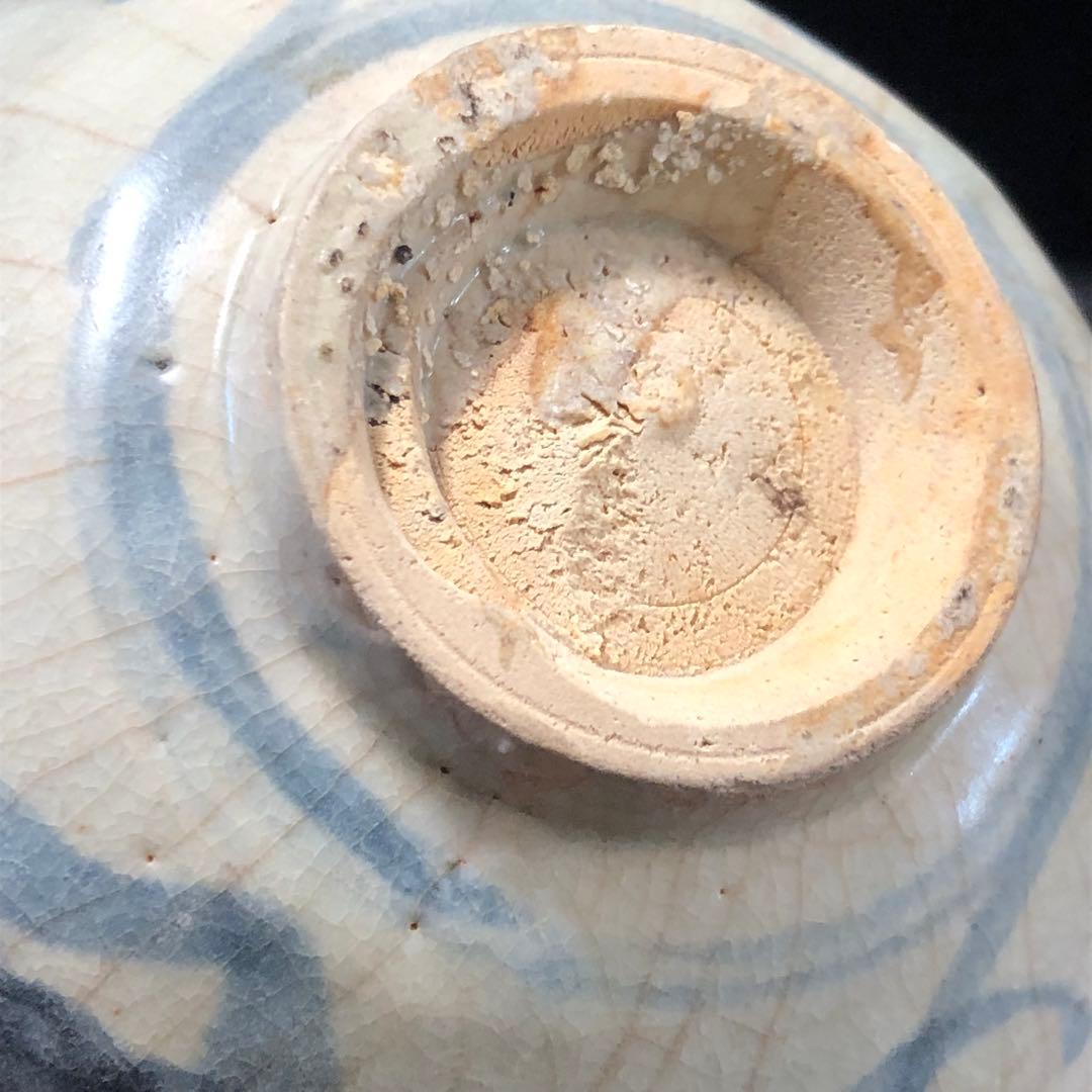 究極の古美術⬛︎蔵の奥から美しい藍色の手描きの抹茶茶碗がで出来ました。美しい茶道具