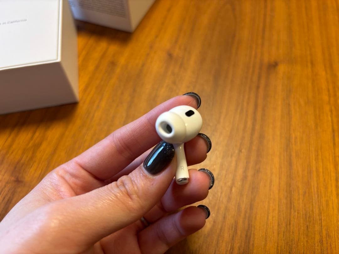 AirPods Pro 第二世代　USB-C シリコンケース付き