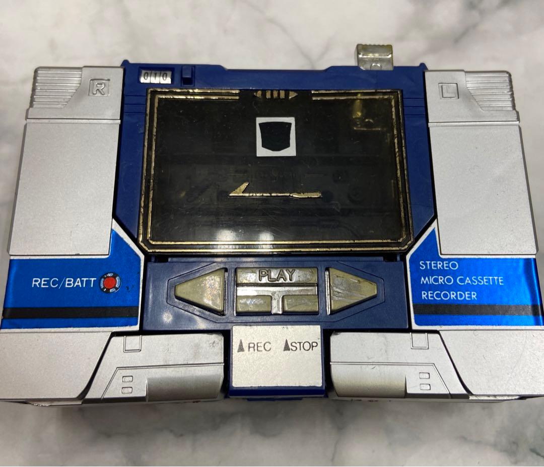 17 トランスフォーマー デストロン/情報参謀 サウンドウェーブ