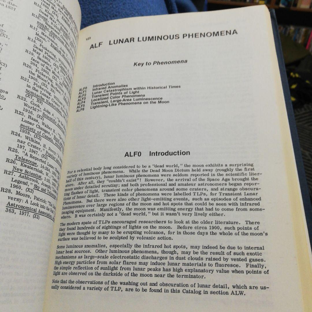 洋書 THE MOON AND THE PLANETS by Corliss