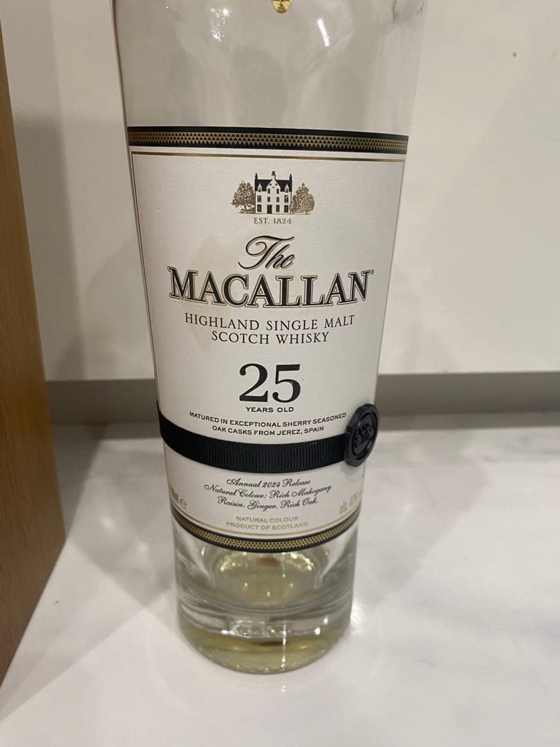 The Macallan 25年 シングルモルトウイスキー 700ml