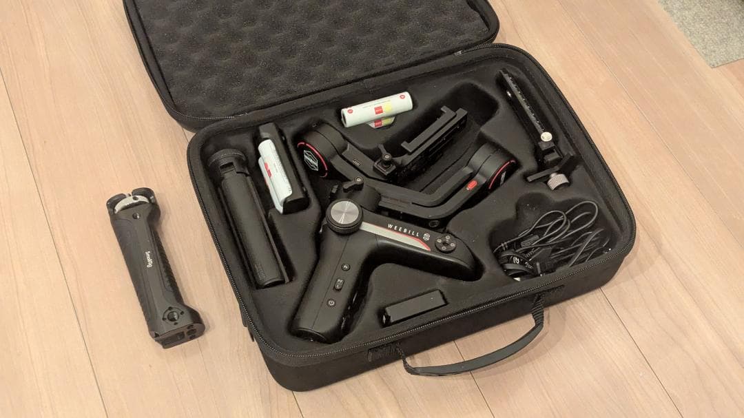 Zhiyun Weebill S ジンバル + Smallrig ハンドル