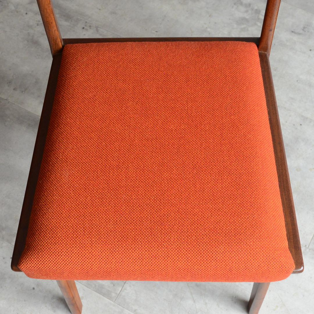 イギリス ヴィンテージ チーク ダイニングチェア オレンジ 北欧家具 04