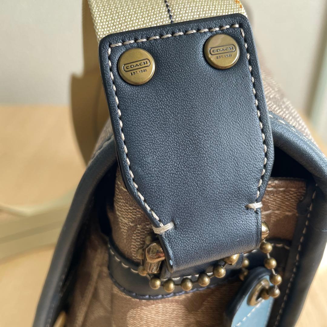 COACH メッセンジャーバッグ ベージュ/ネイビー