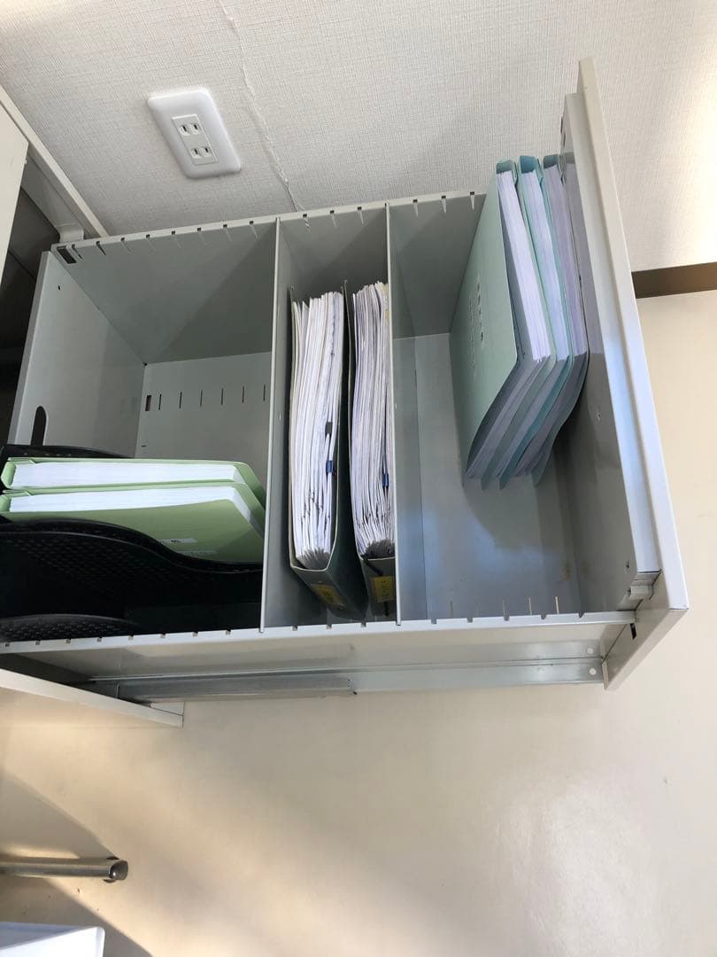 UCHIDA大型キャビネットA3入ります