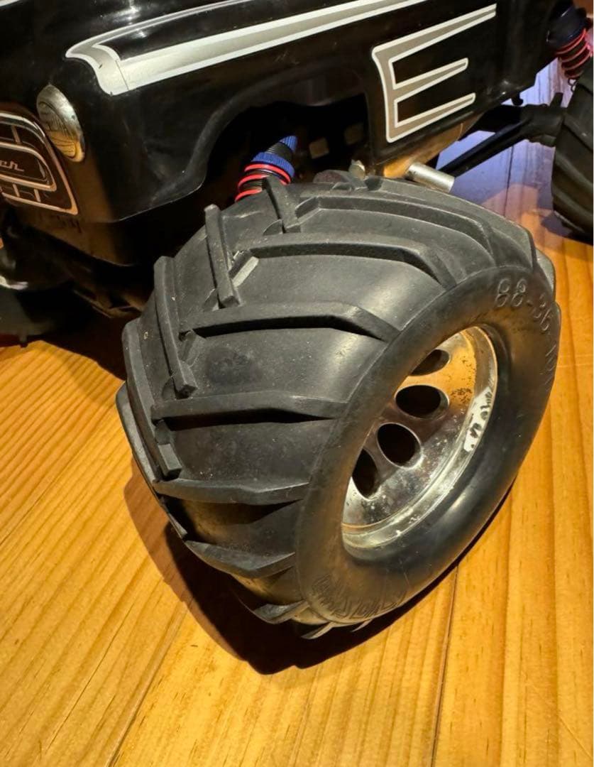 京商エンジンラジコン1/8