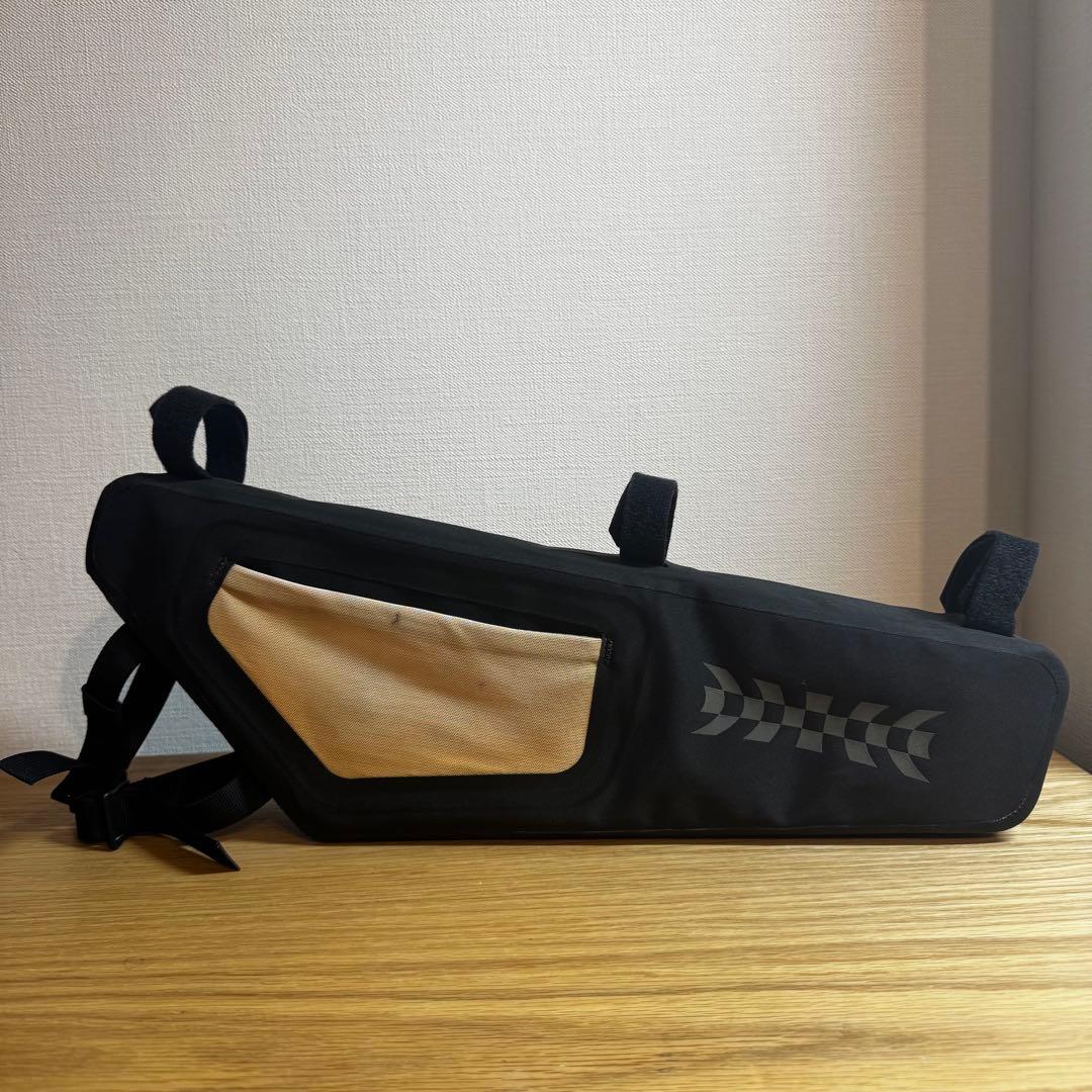 APIDURA  フレームバッグ ブラック