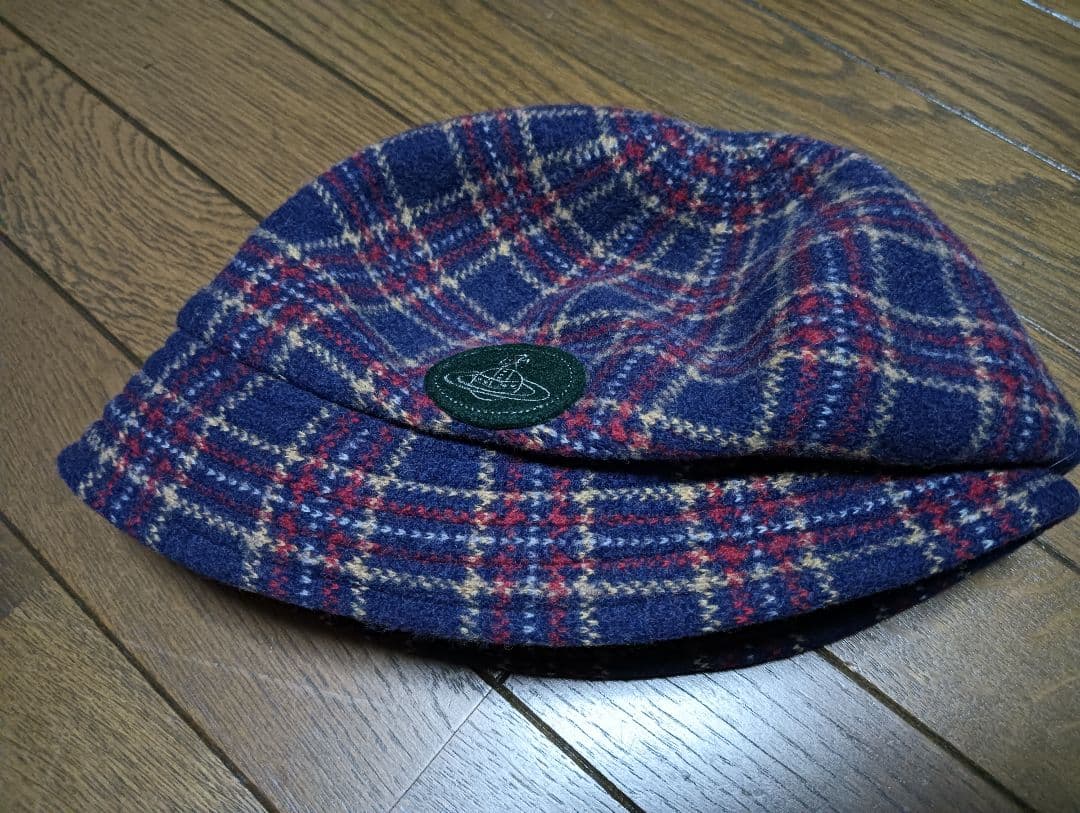 希少 Vivienne Westwood チェック オーブ クロッシェ帽子