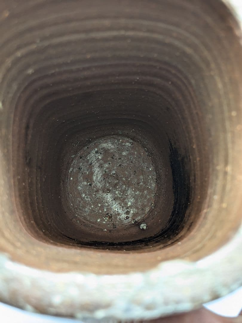 岡山県重要無形文化財 伊勢崎満 備前焼 緋襷四方花入 合箱 花瓶 花器 花生