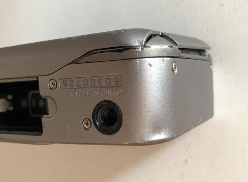 FUJIFILM TIARA コンパクトカメラ　訳アリ　動作品＃136