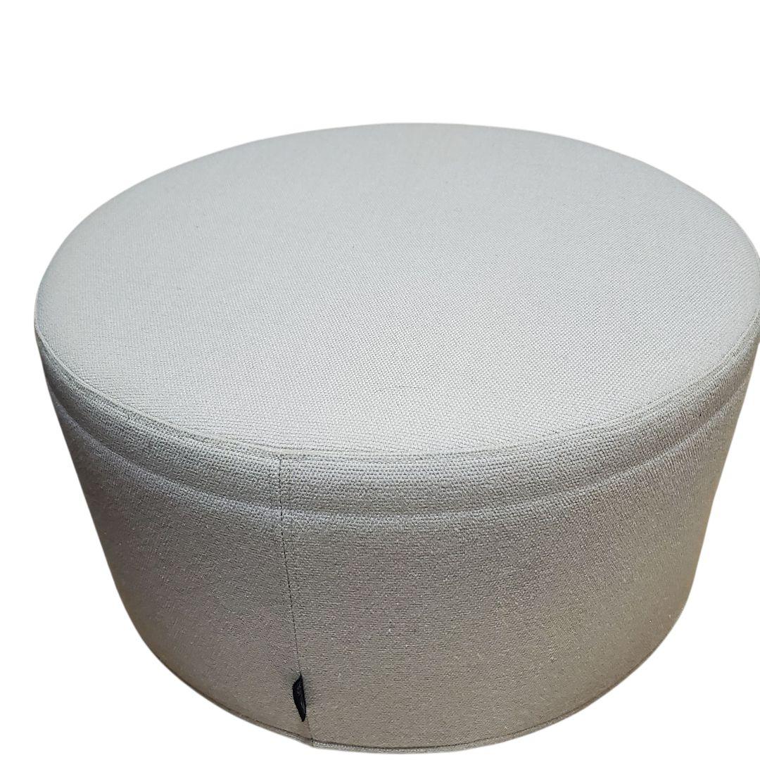 ACTUS SOFTLINEのサイドテーブル DRUMS POUF デンマーク