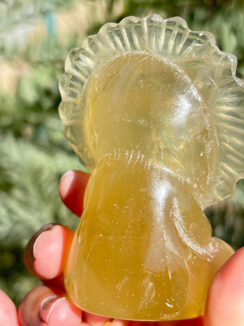 天然ナチュラルシトリン　非加熱　後ろにビックレインボー　ライオン　高品質