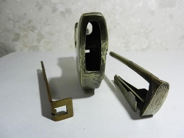 李朝（李氏朝鮮）のアンティーク魚型錠前