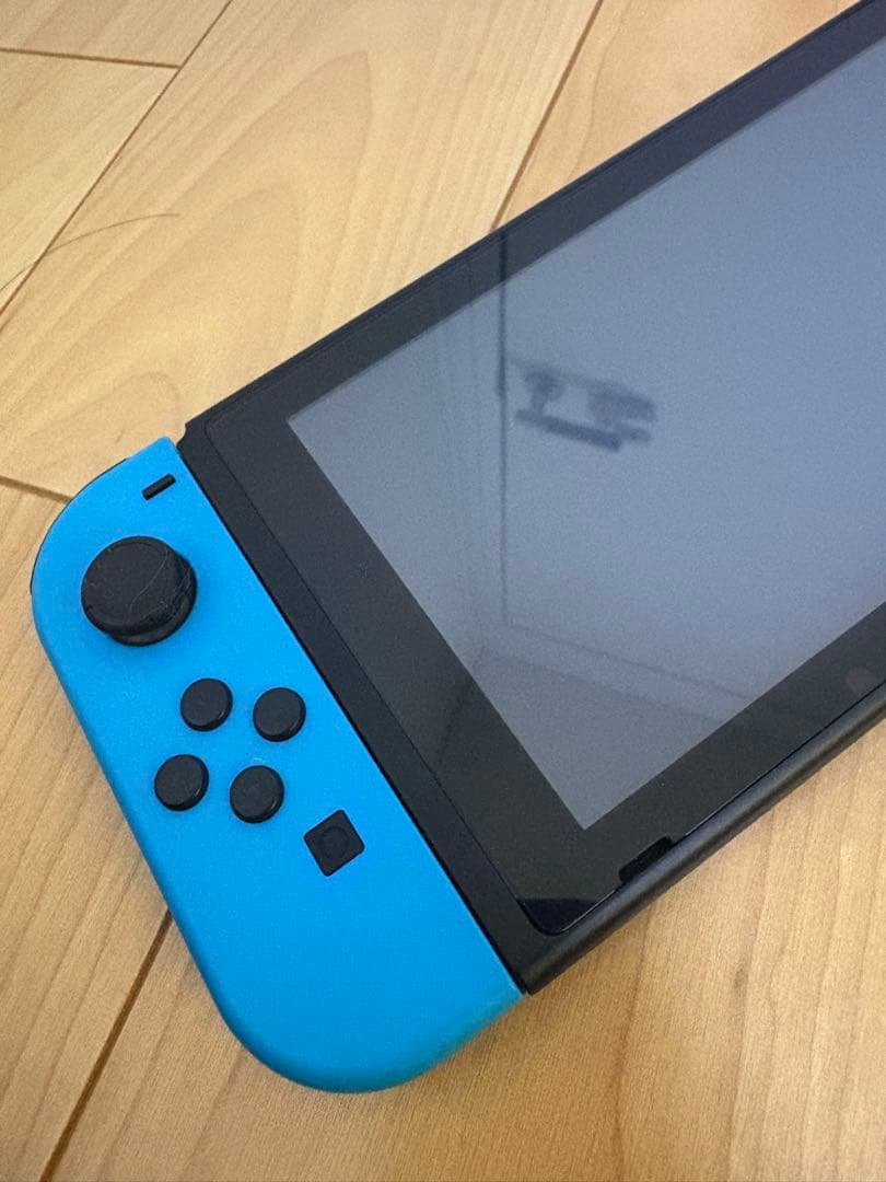 任天堂 Nintendo Switch ネオンブルー/ネオンレッド