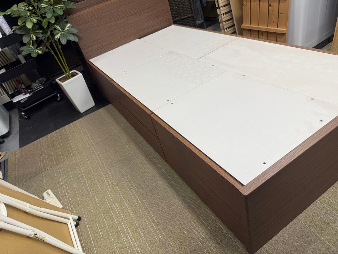 【美品】ニトリ　シングルベッドフレーム　ジオ チェスト40J MBR 板下収納