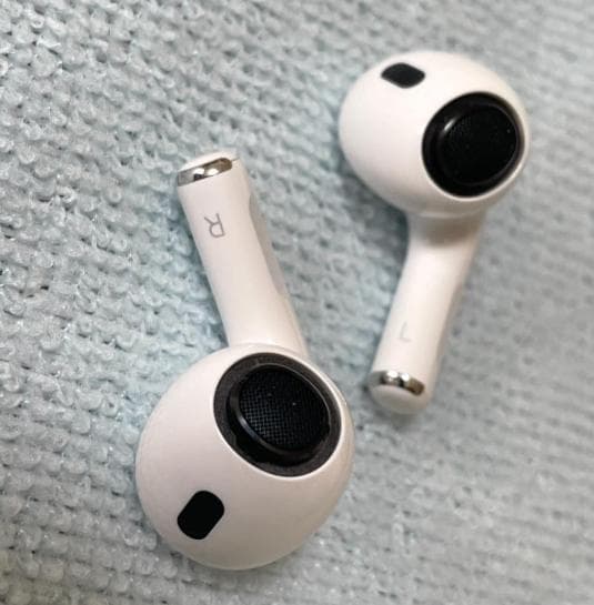 AirPodsPro2 usb-C Apple純正 極美品 オマケ→ 保護ケース