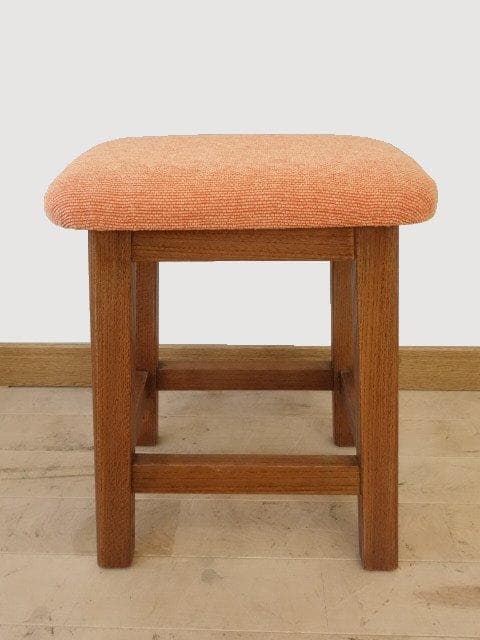 北海道手作り家具　ケヤキ材　スツール　２色選択可能 ＳＨ４４５