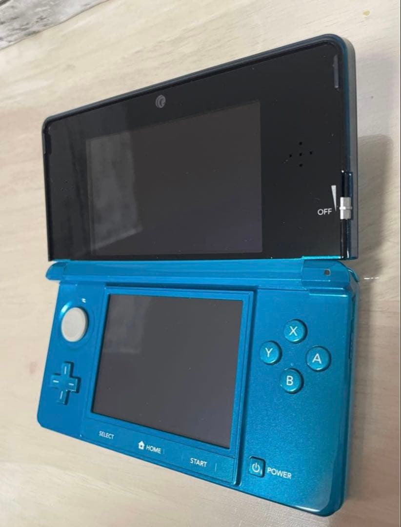 【美品】ニンテンドー 3DS アクアブルー 本体 タッチペン付き