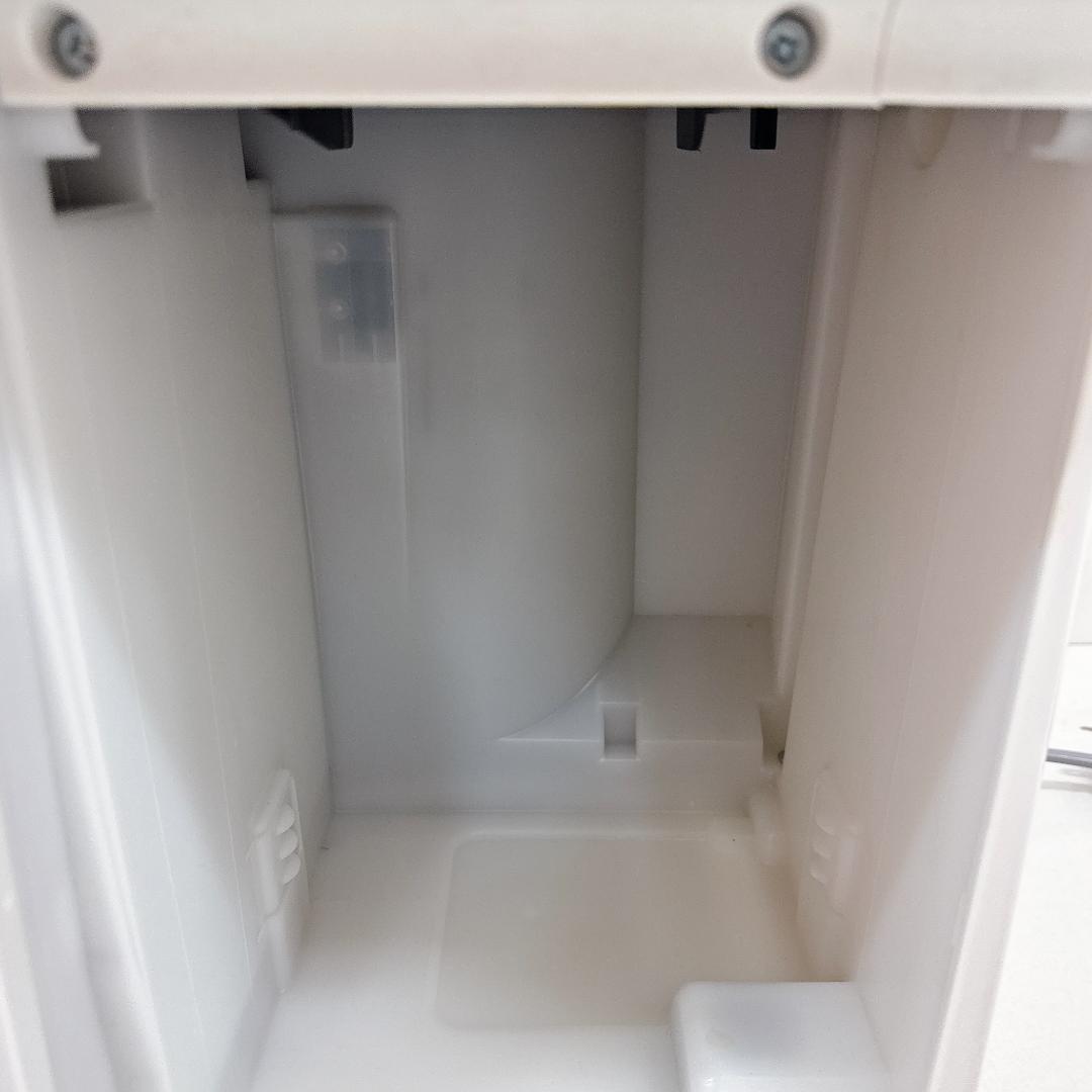 【美品】SHARP CV-P180W プラズマクラスター衣類乾燥除湿機　23年製