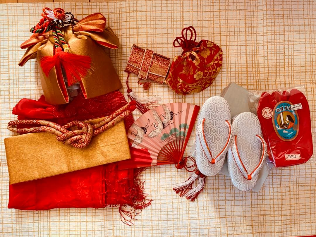 七五三　3歳から5歳の女の子のお支度　お着物は7歳用　はこせこ草履巾着