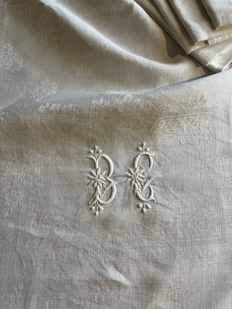 ◆フランスアンティーク｜イニシャル刺繍トーションセット、ダマスク織り白ナプキン