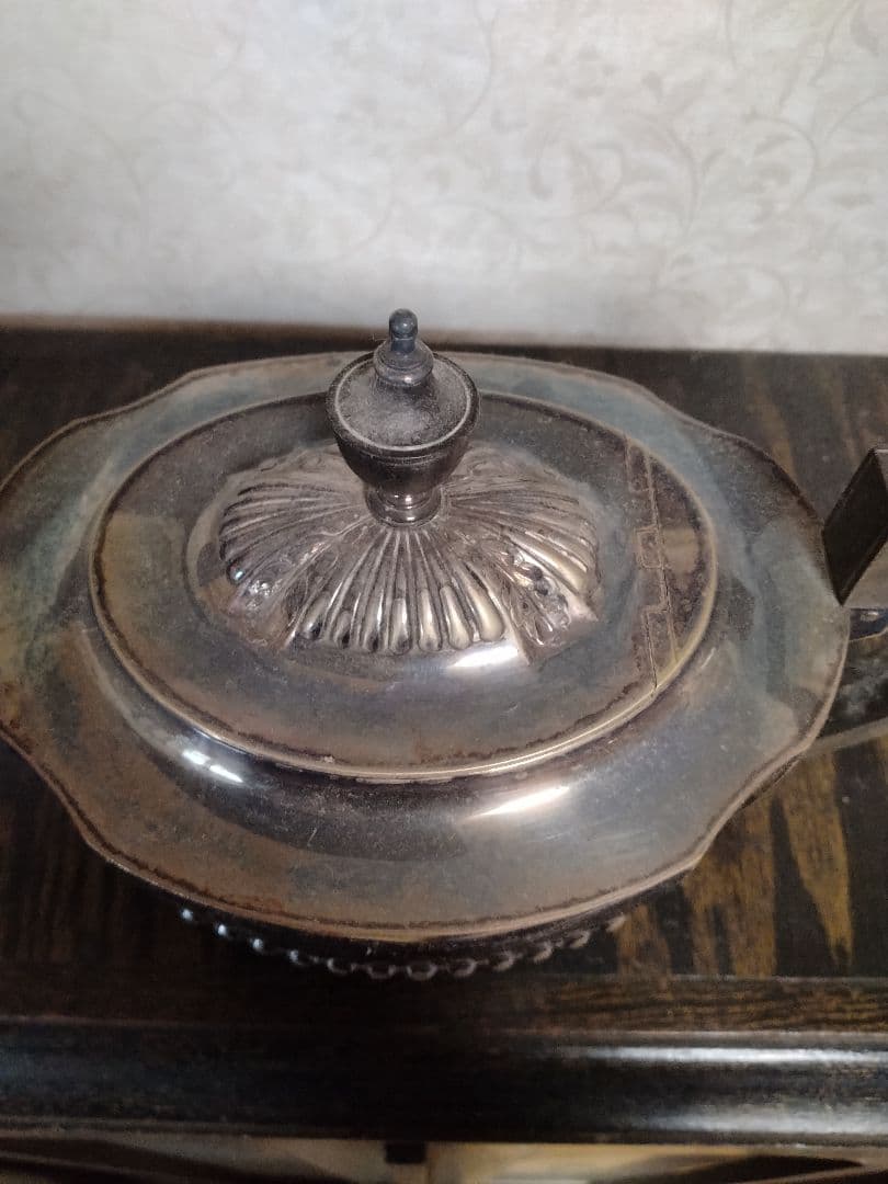 【最終値下げ】英国イギリスビンテージ　シルバープレート　ティーポットアンティーク