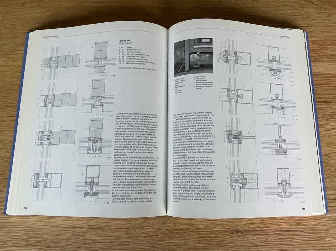 Steel + Glass Construction Manual　２冊セット