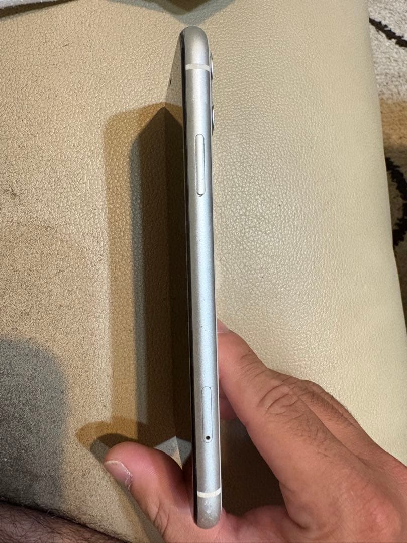 iPhone11 ホワイト 64GB 本体