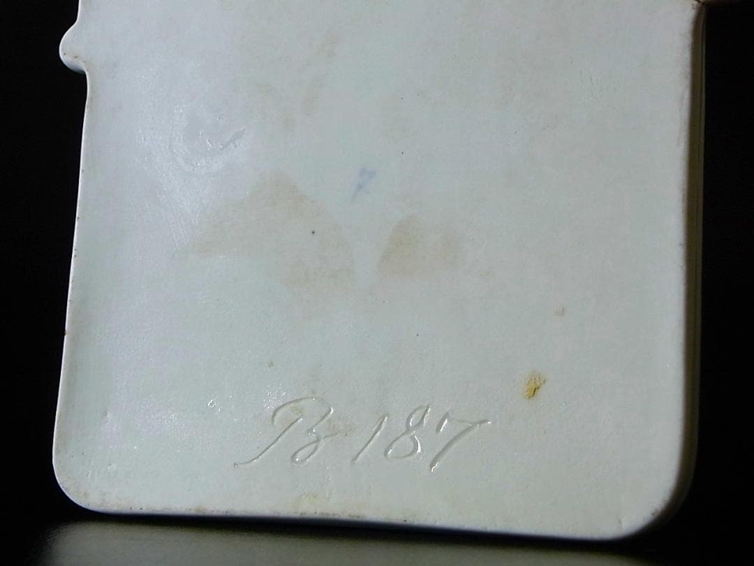 【 E877 】 真作保証品　19世紀初頭　オールドマイセン　花々文壁飾り