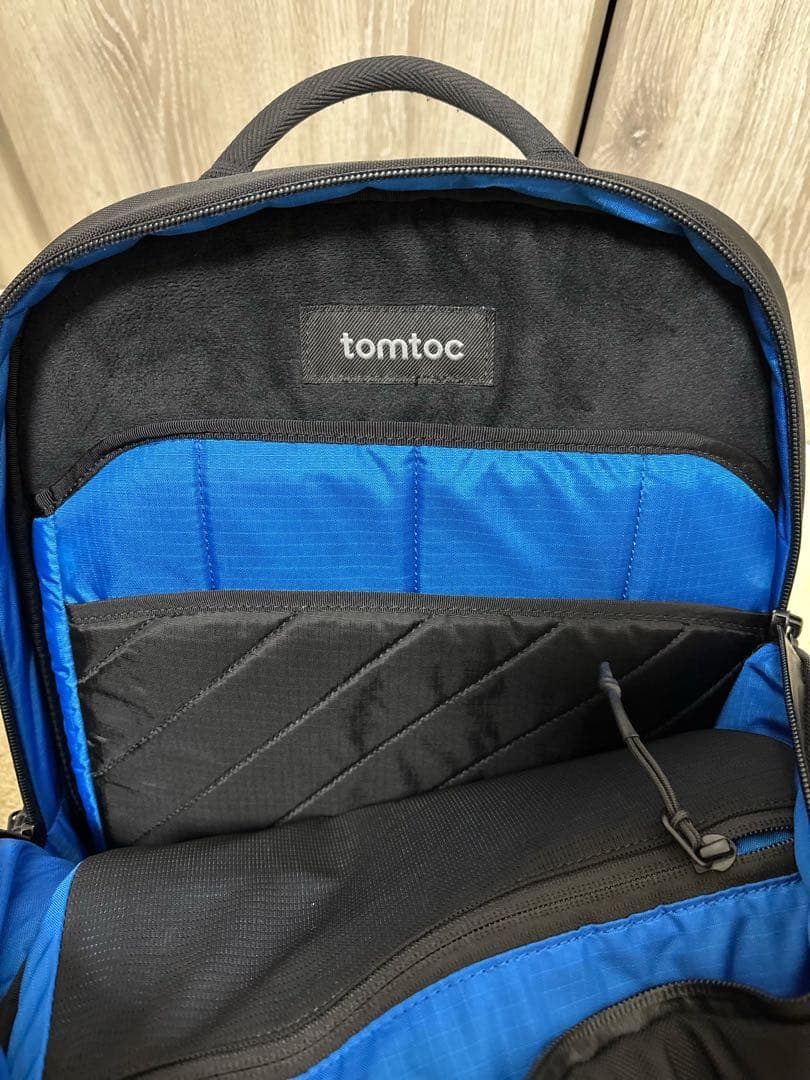 [tomtoc]15.6インチPC対応 ビジネスリュックCordura 20L