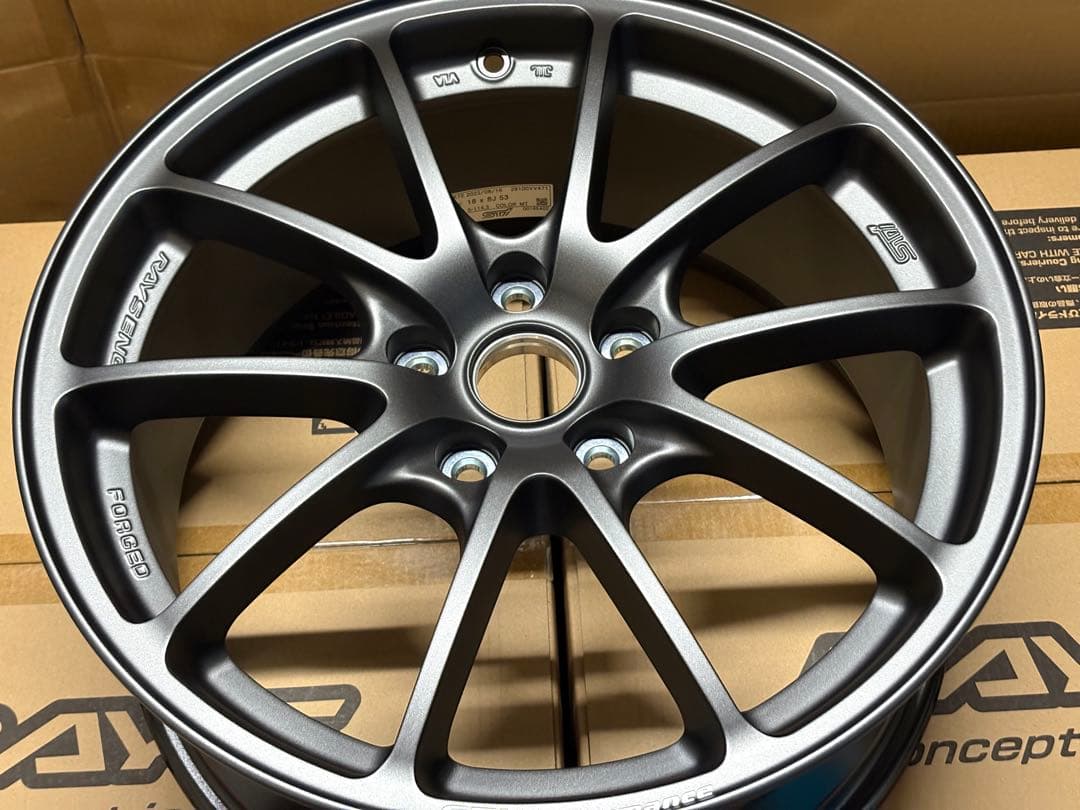 新品未使用STIパフォーマンスホイール 18インチ 8.0Jマットガンブラック