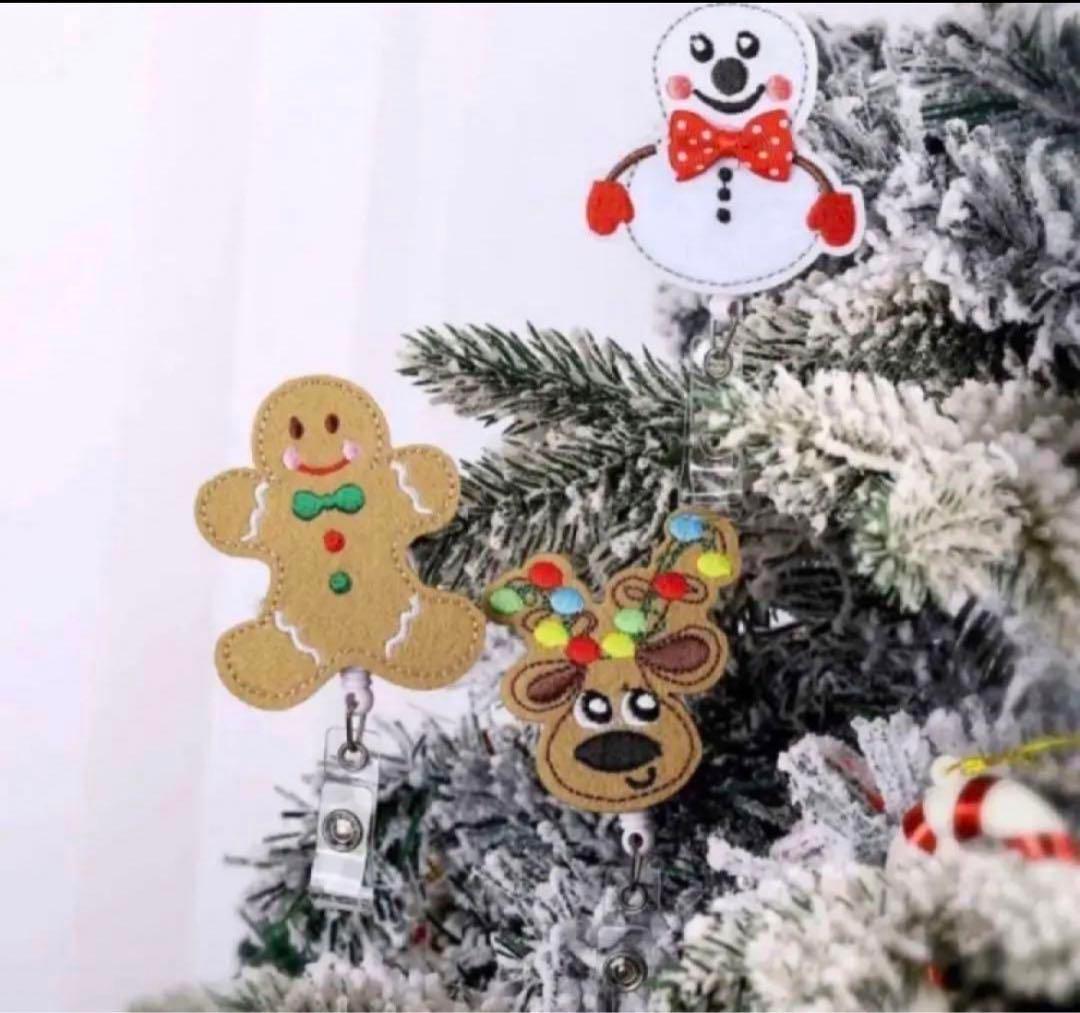 オーナメントにも✨雪だるま　トナカイ　IDホルダー　クリスマス　雪だるま