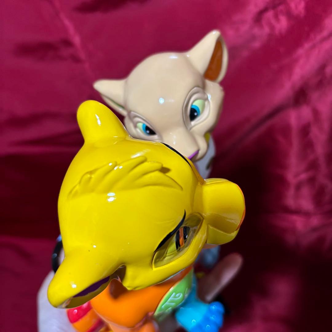 ブリット　enesco エネスコ　ライオンキング　シンバ　ナラ　フィギュア　置物