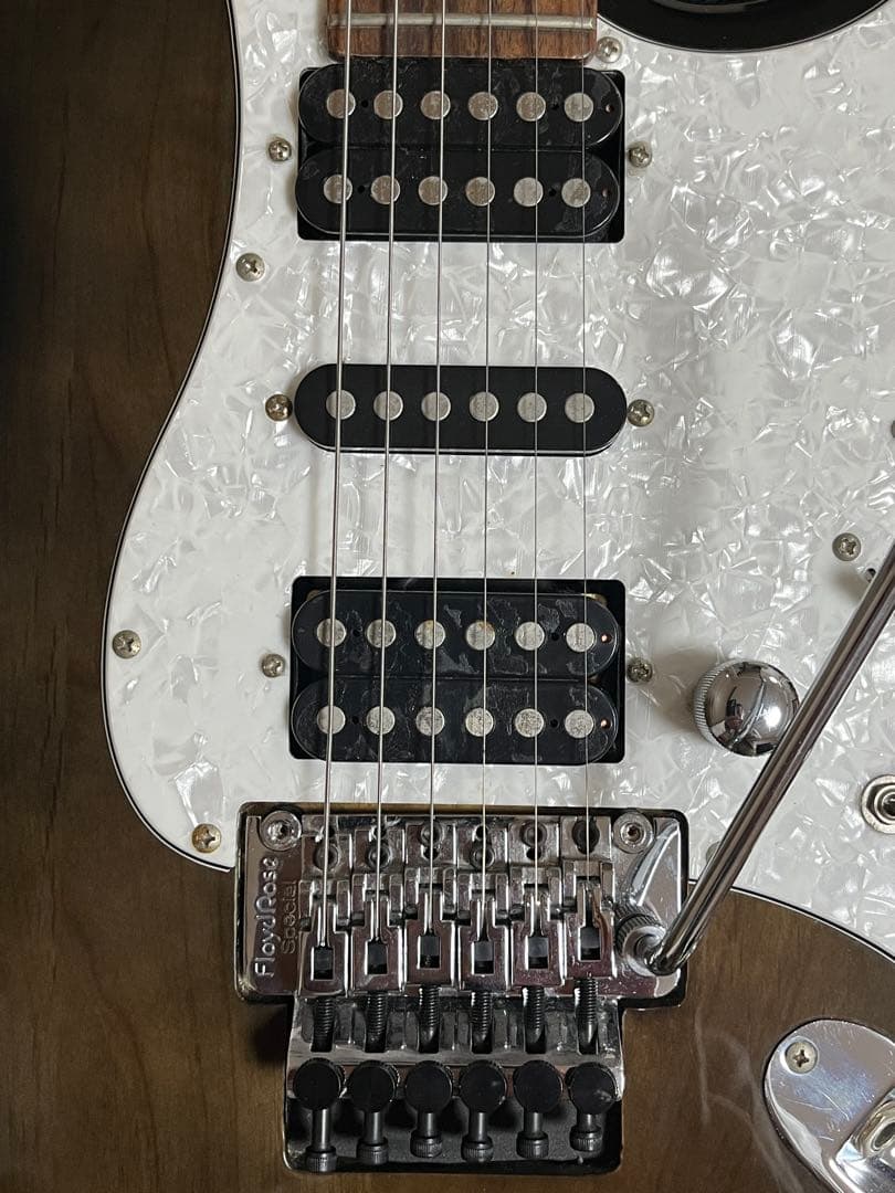 ★美品 Laid Back エレキギター RST-300F フロイドローズ