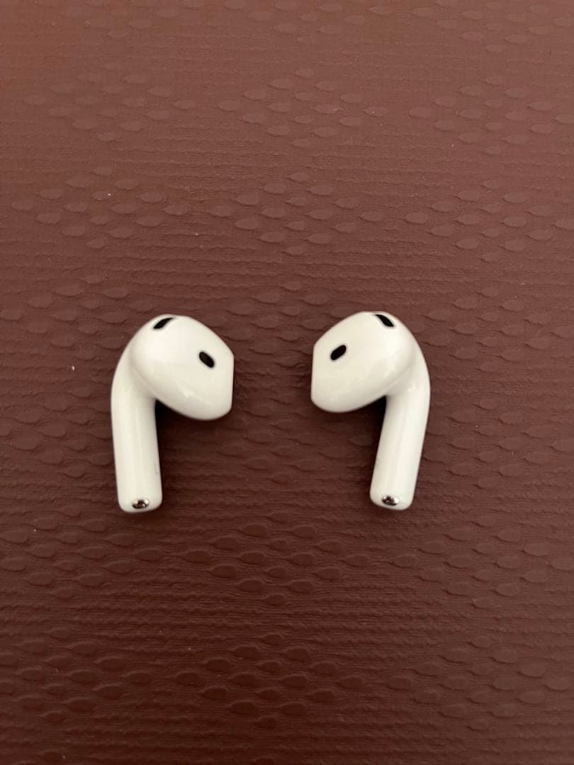 アップル(Apple)　AirPods4　アクティブノイズキャンセリング搭載