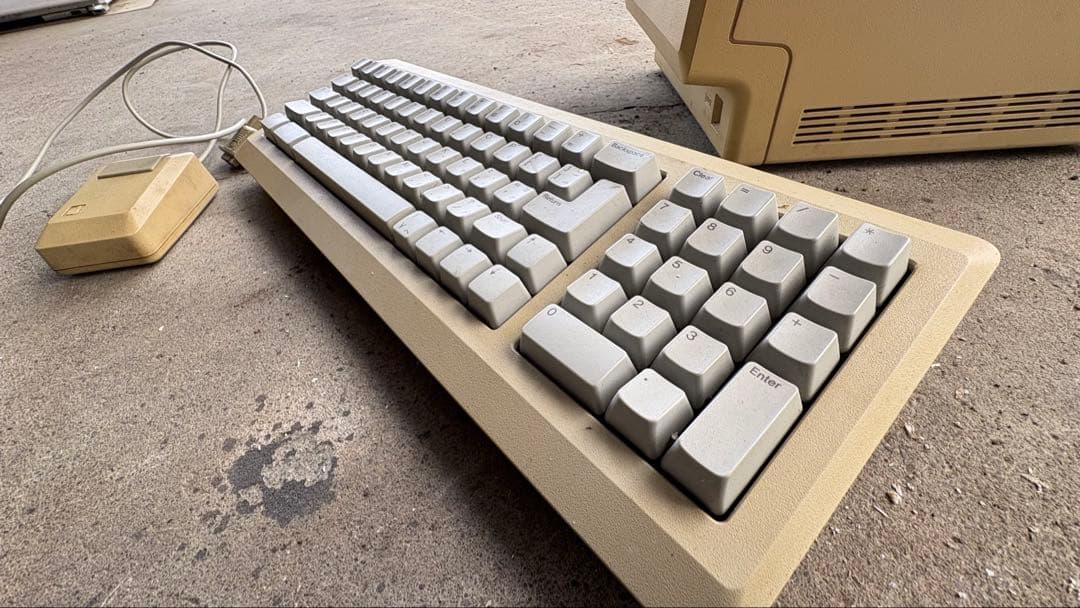 Macintosh Plus M0001A 起動確認済み