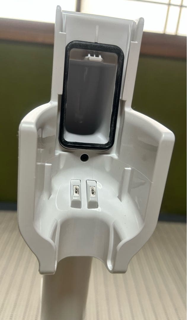 SHARK コードレススティッククリーナー CS150JAE ホワイト