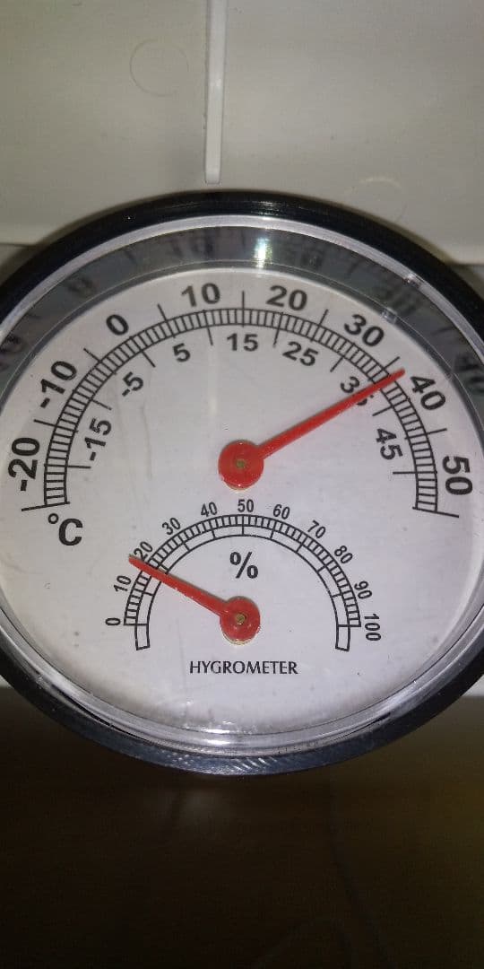 動作確認済み➰アイリスオーヤマデシカント式除湿機