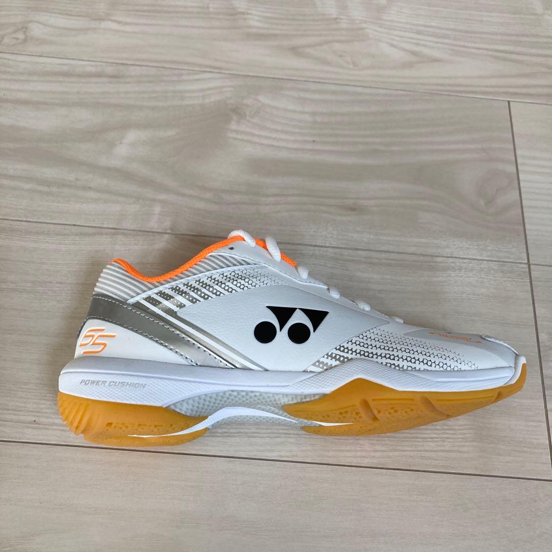 YONEX SHB65Z3W バドミントンシューズ ホワイト/オレンジ