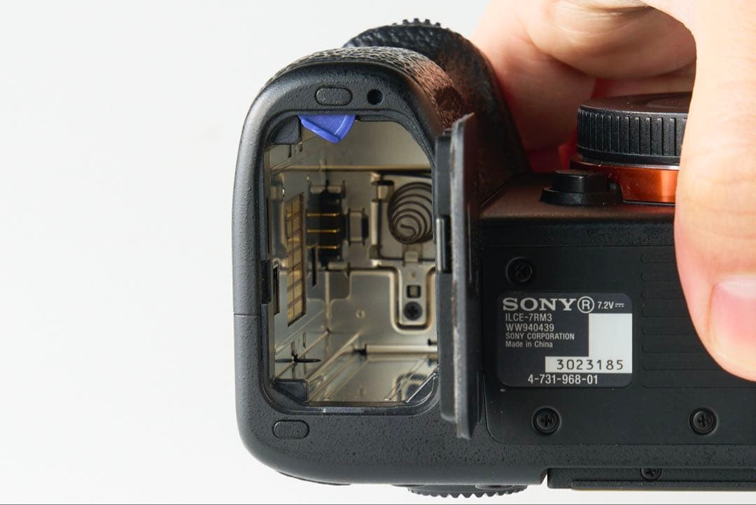 美品 SONY α7R III ミラーレス一眼カメラ