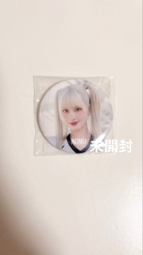 TWICEモモ　缶バッジ　ピンバッジセット