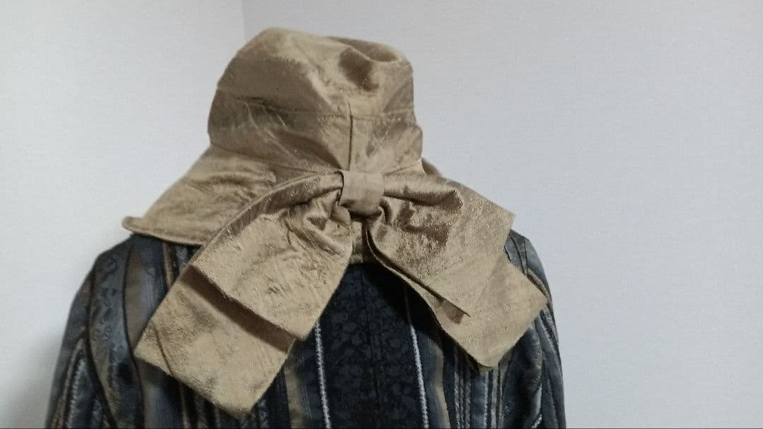 四点セット　エイココンドウ上着　ネロ　スカート　グレーのプリーツインナー　帽子