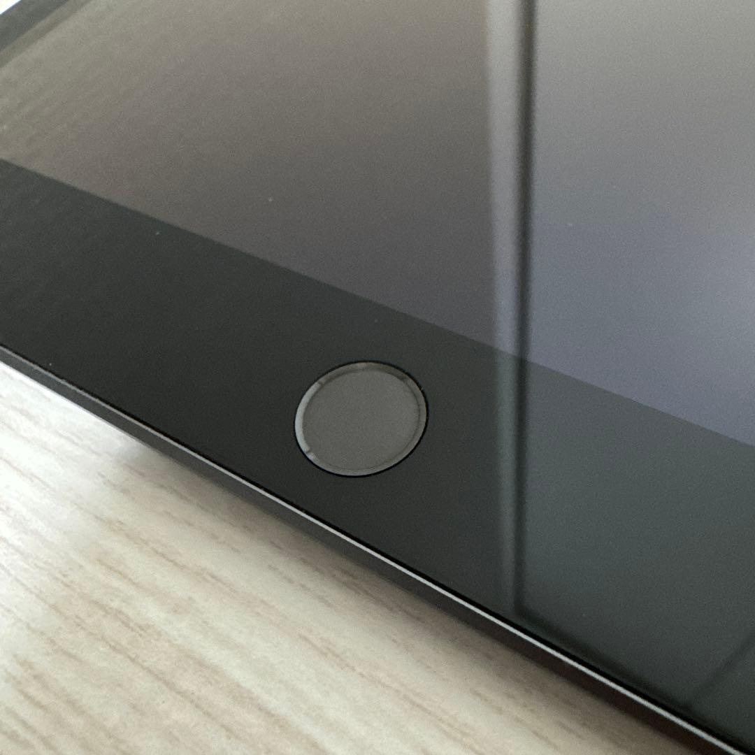 iPad 第7世代 Wi-Fiモデル 32GB スペースグレイ