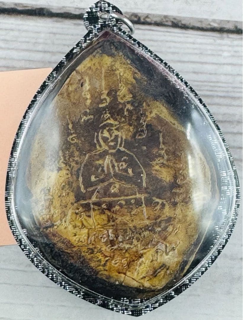 スカル タイガー 額 ヤントラ保護　ギャンブル、幸運のお金、宝くじ　プラクルアン