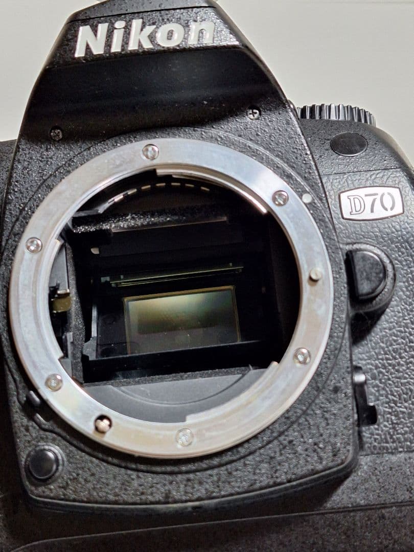 Nikon D70　SIGMA DC 18-200mm