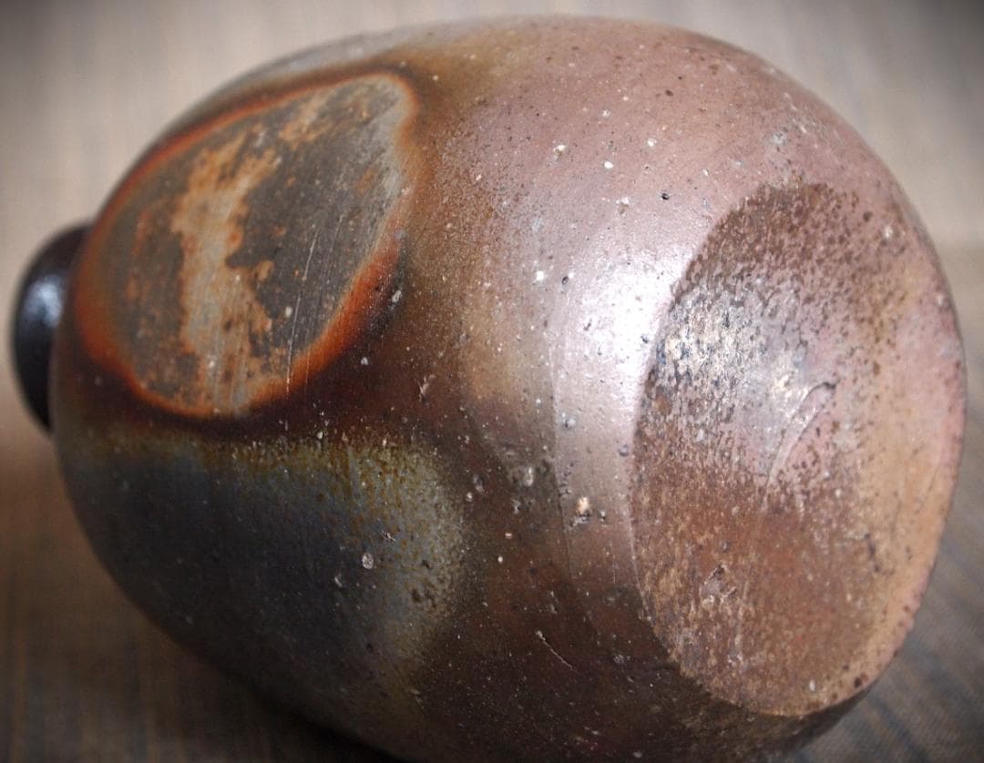 人気作家★川端文男【師：金重利右衛門】★備前《窯変》徳利★共箱