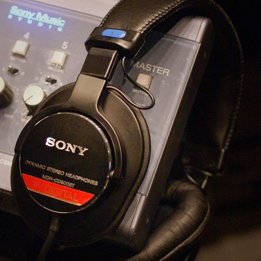 【美品】SONY スタジオモニターヘッドホン 黒 MDR-CD900ST
