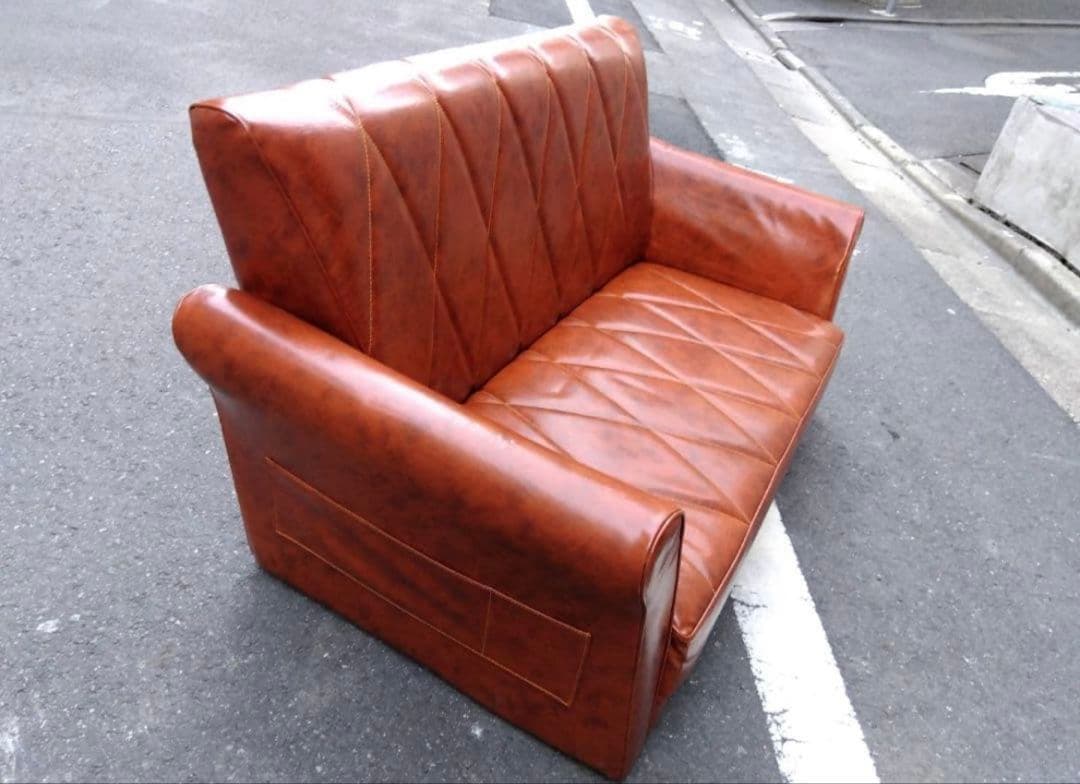 ＢCOMPANY　レザーソファ　二人掛けソファ　ビンテージ風